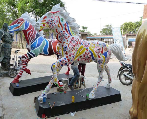阜陽(yáng)雕塑廠家制作不銹鋼雕塑都有哪些工藝